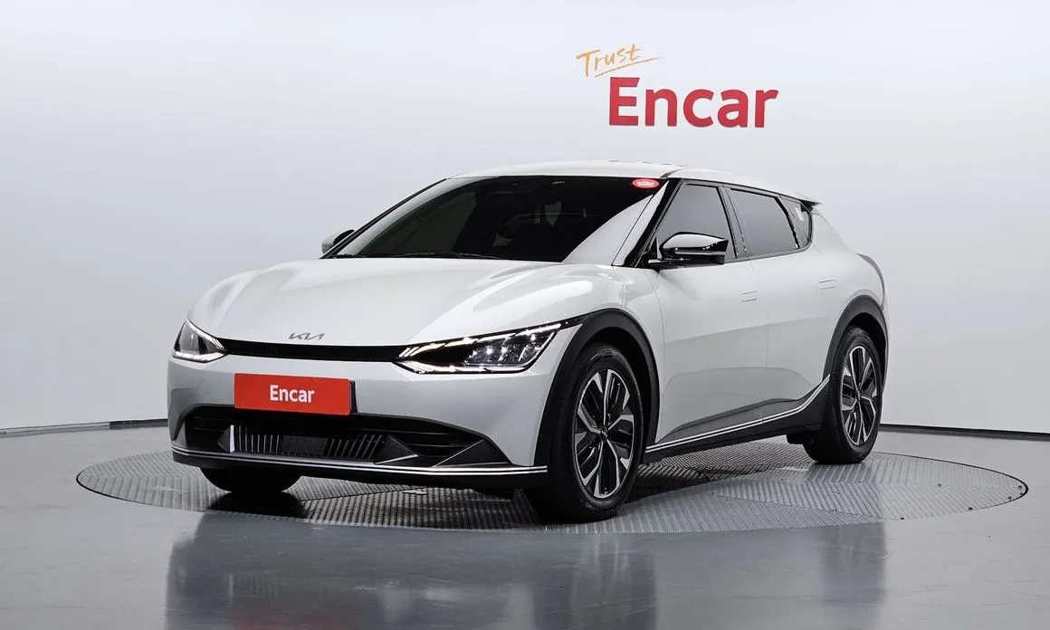 Kia EV6 — фото 1