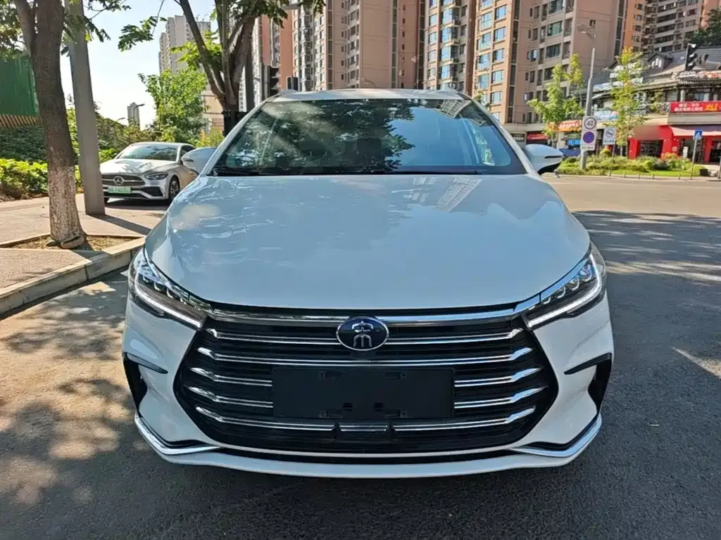 BYD MAX New Energy — фото 3