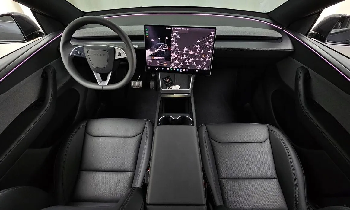 Tesla Model Y — фото 8