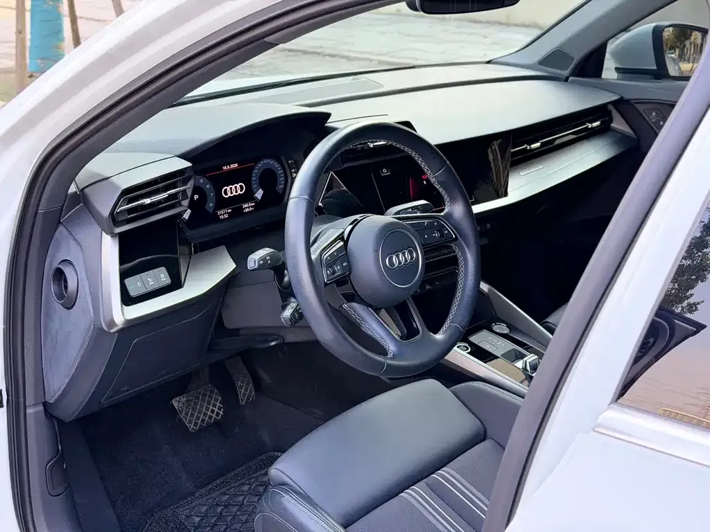 Audi A3 — фото 8