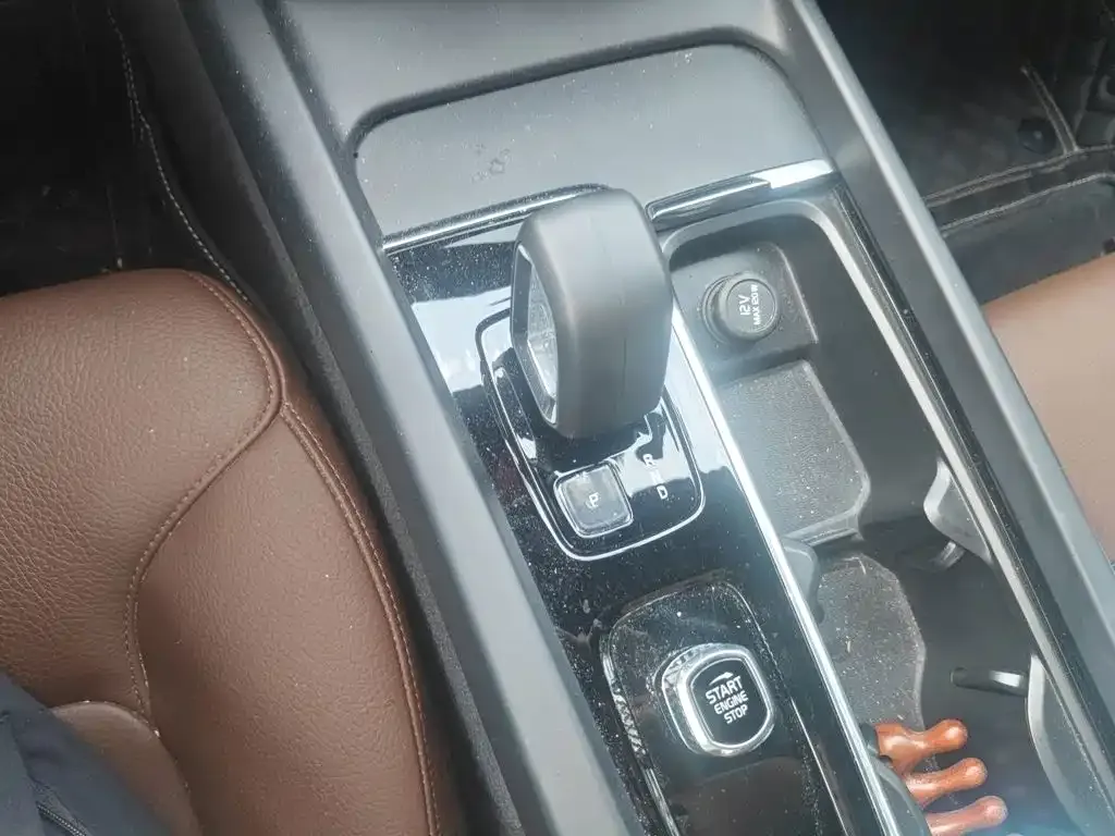 Volvo S60 — фото 10
