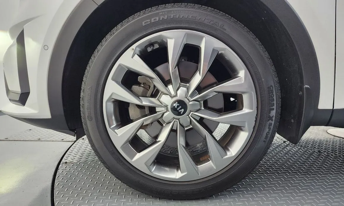 Kia Sorento — фото 7