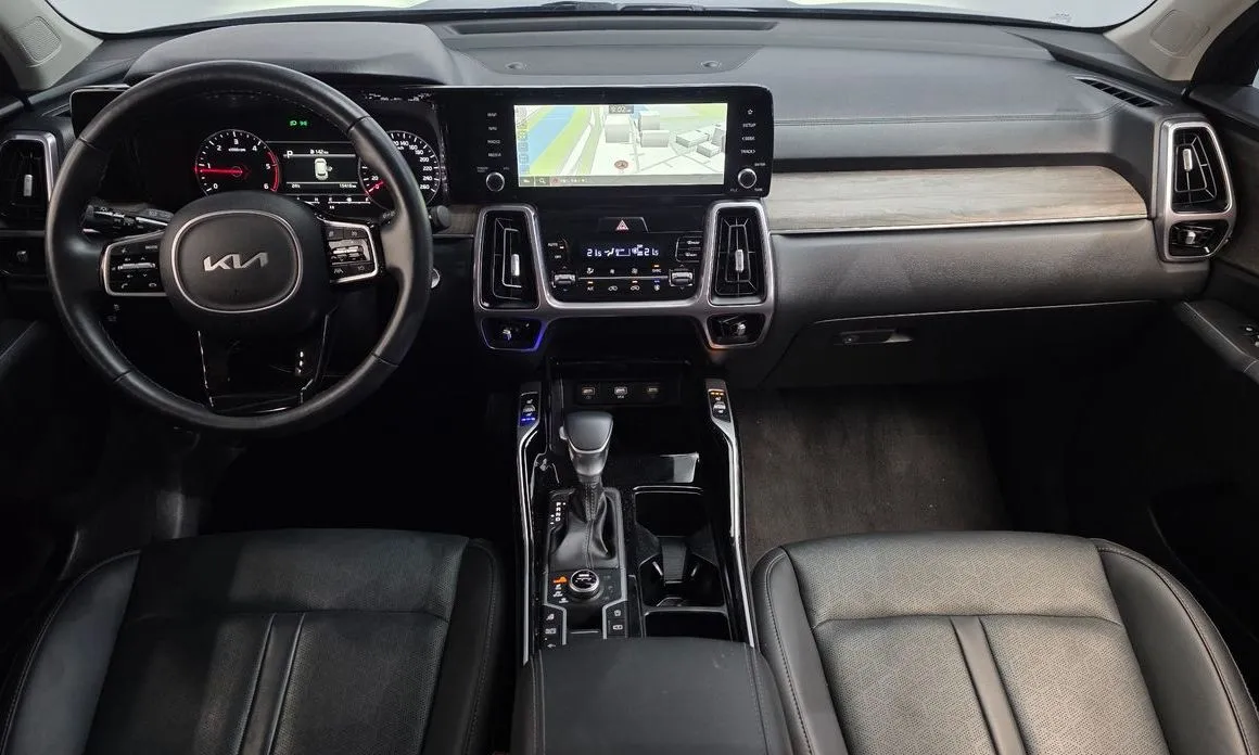 Kia Sorento — фото 10