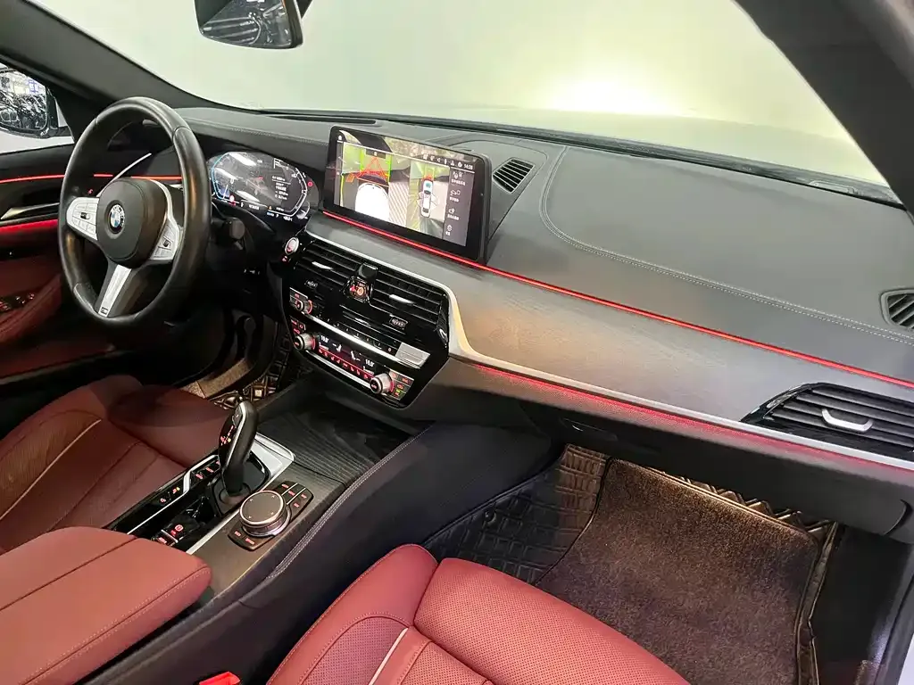 BMW 5 Series — фото 10