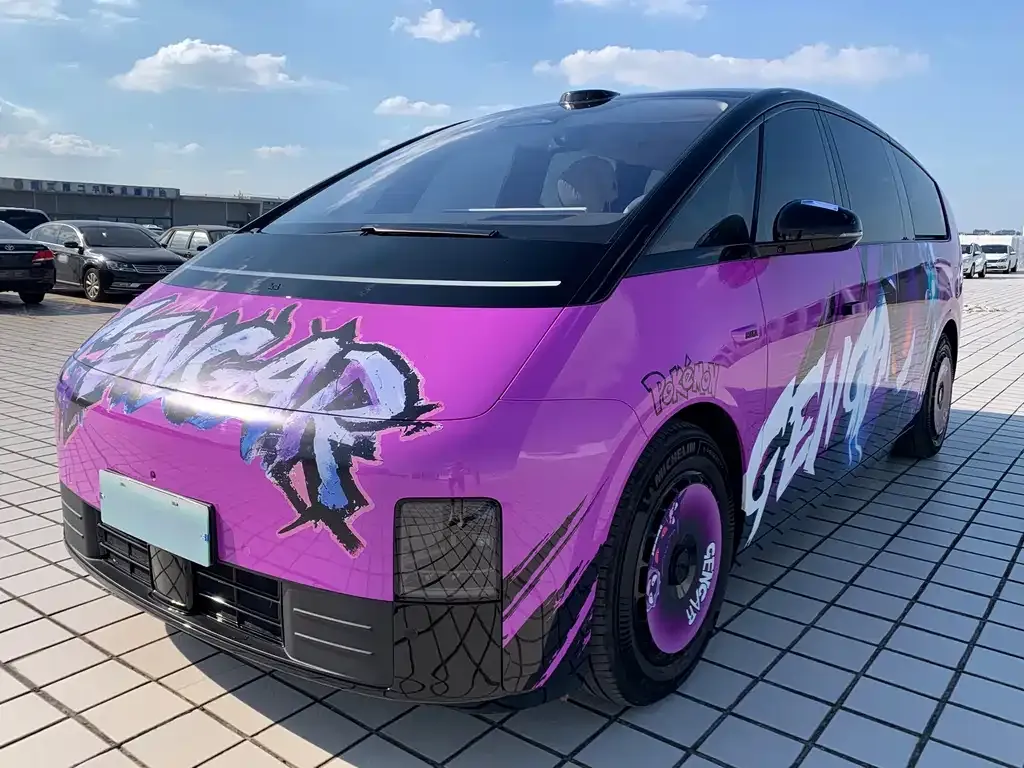 Li Auto MEGA — фото 1