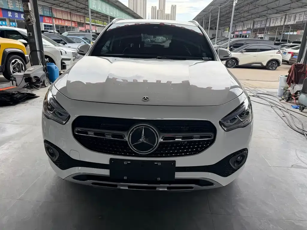 Mercedes-Benz GLA — фото 9