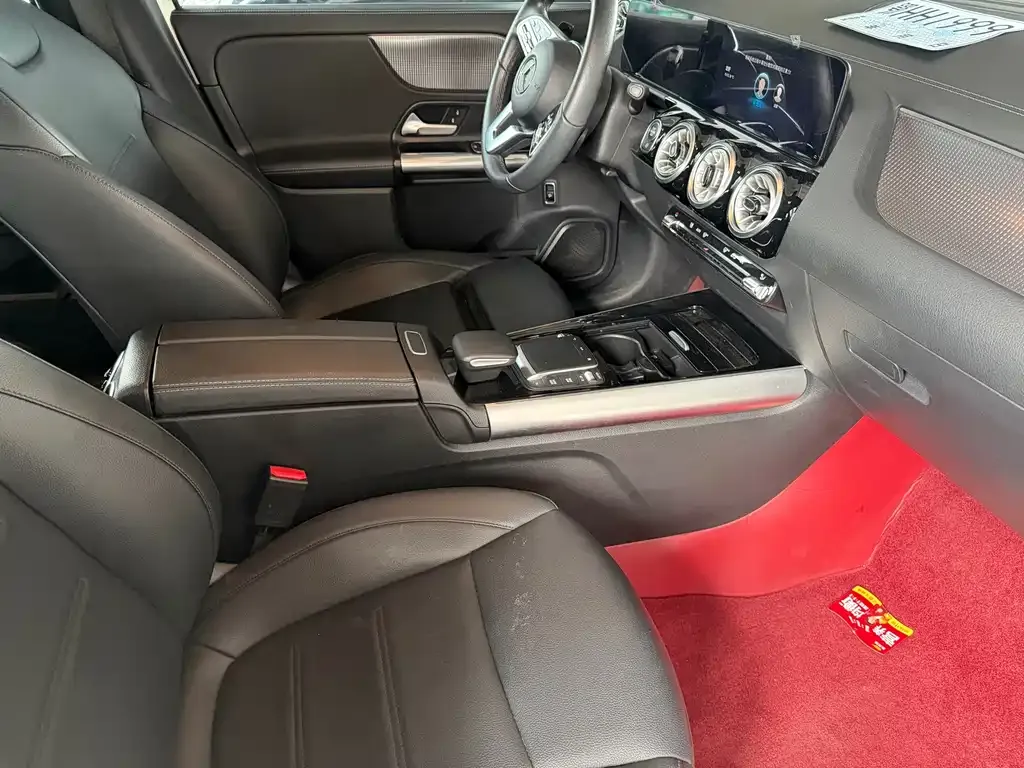 Mercedes-Benz GLA — фото 8