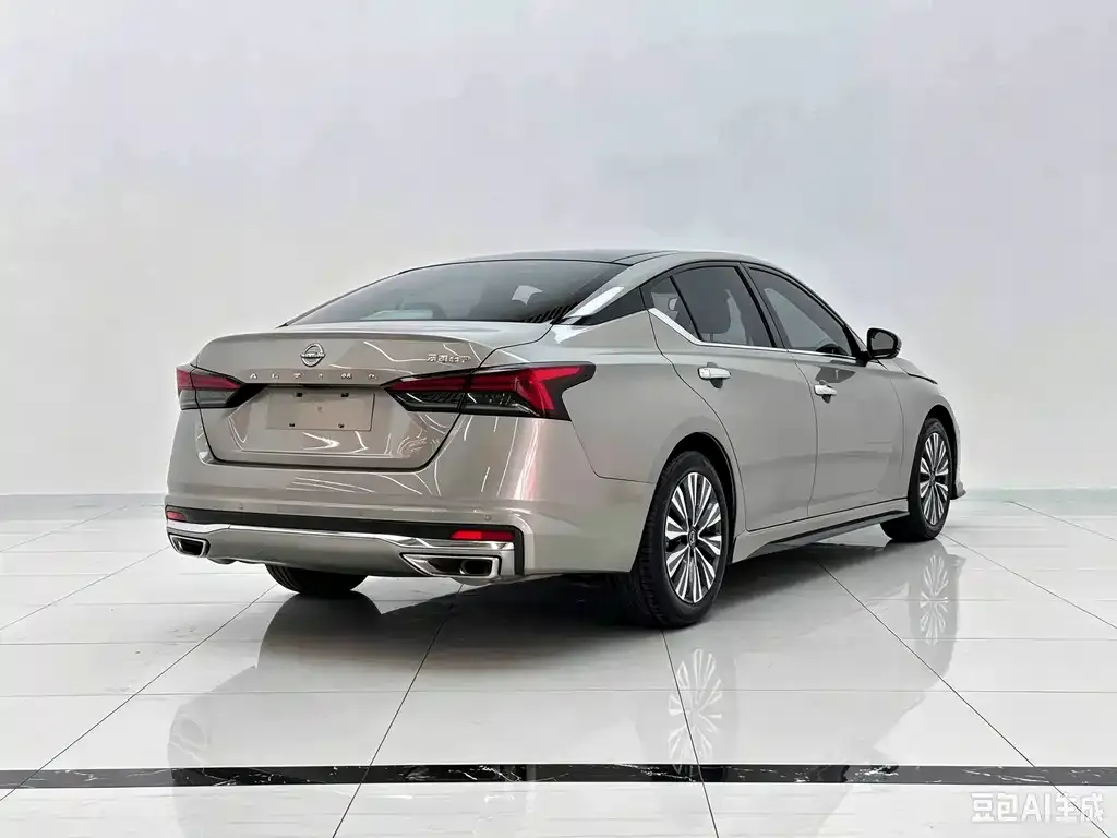 Nissan Teana — фото 5
