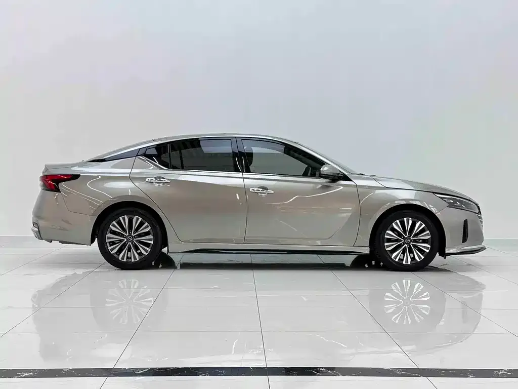 Nissan Teana — фото 4