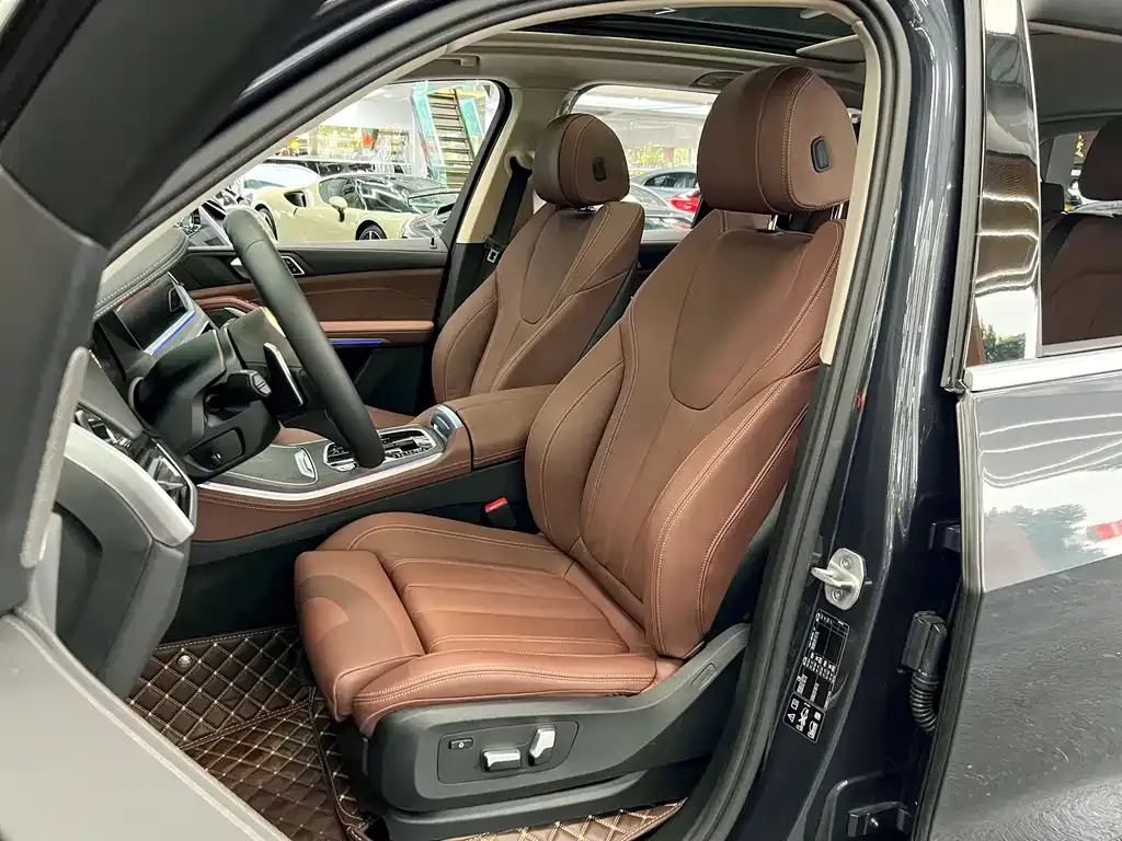 BMW X5 (Import) — фото 10