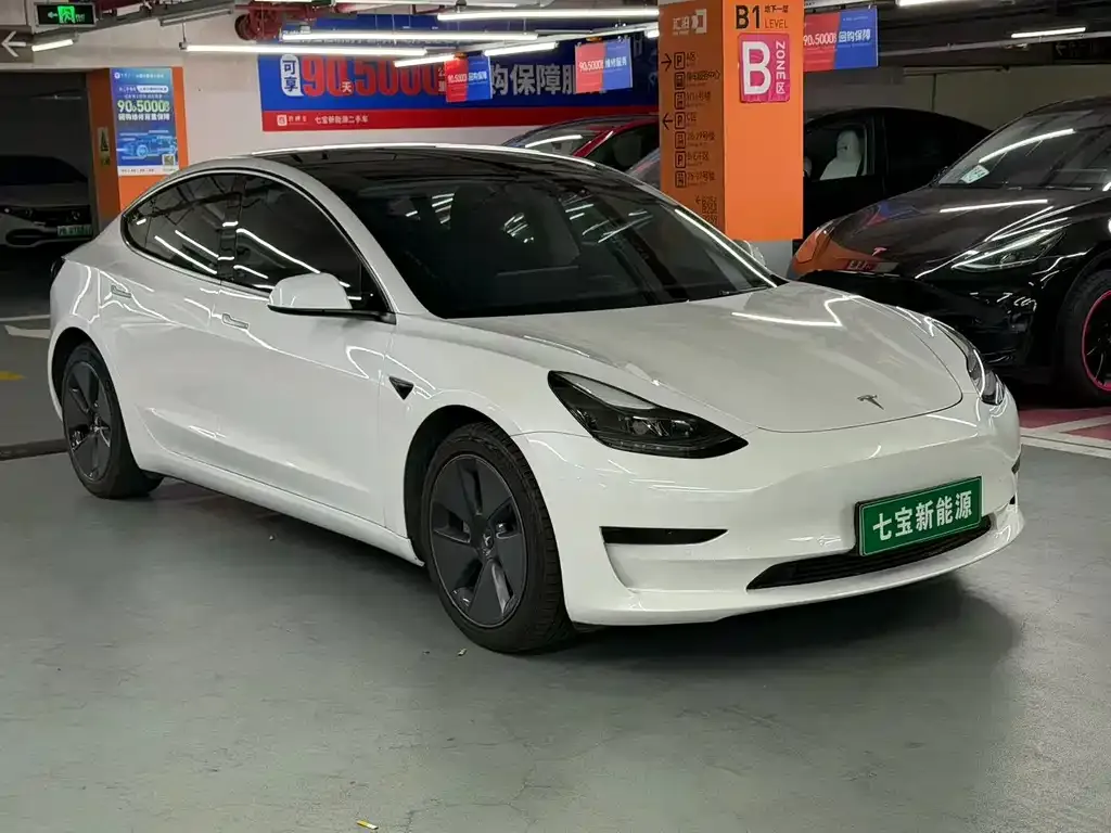 Tesla Model 3 — фото 5