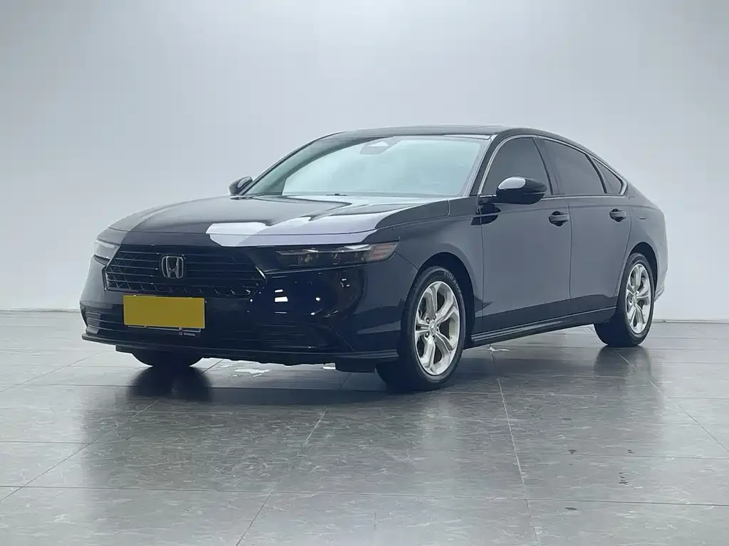 Honda Accord — фото 1