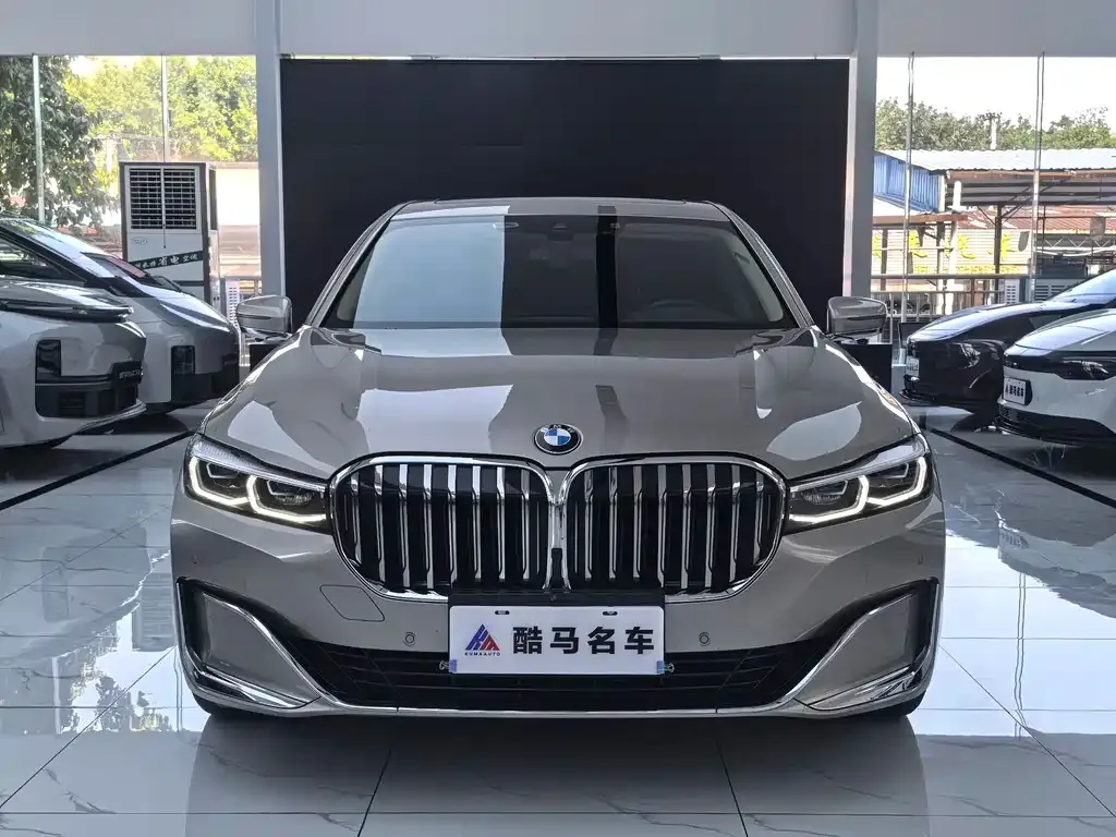 BMW 7 Series — фото 4