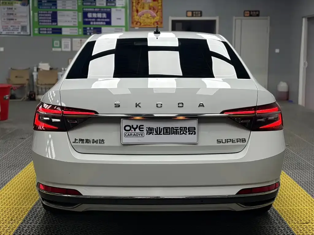 Skoda Superb — фото 4