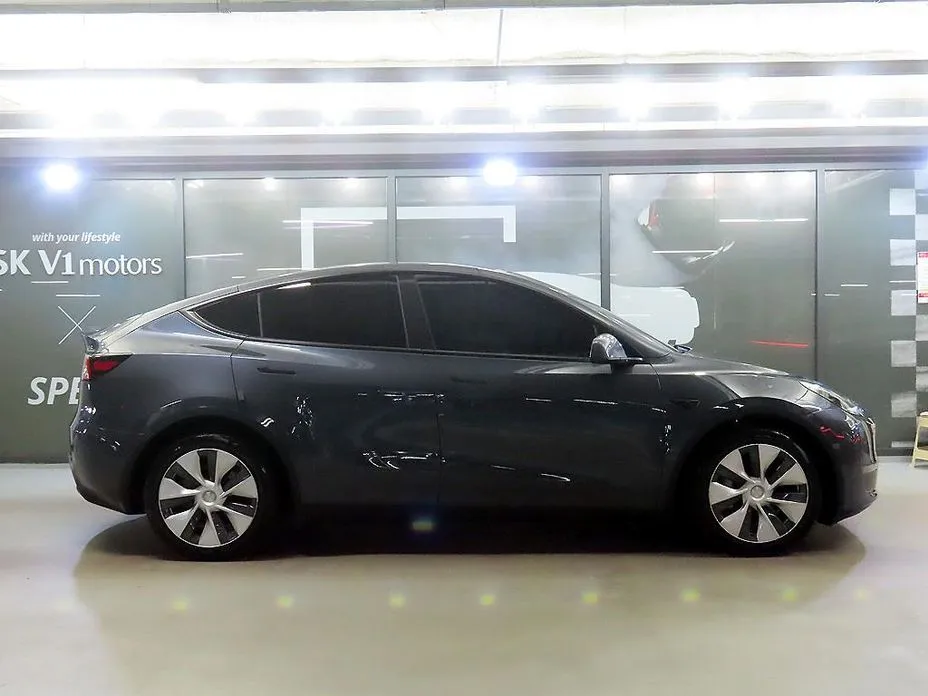 Tesla Model Y — фото 6