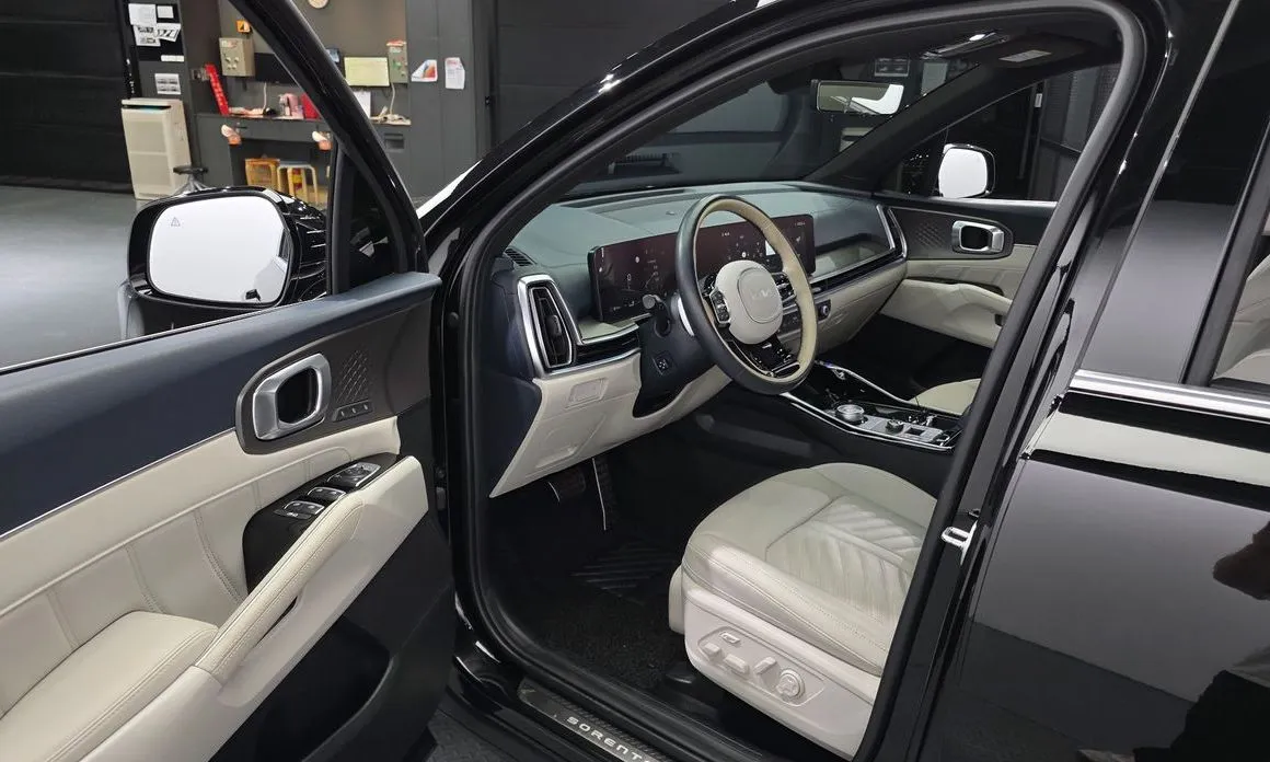 Kia Sorento — фото 9