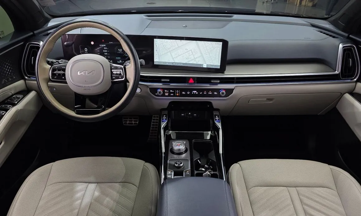 Kia Sorento — фото 10