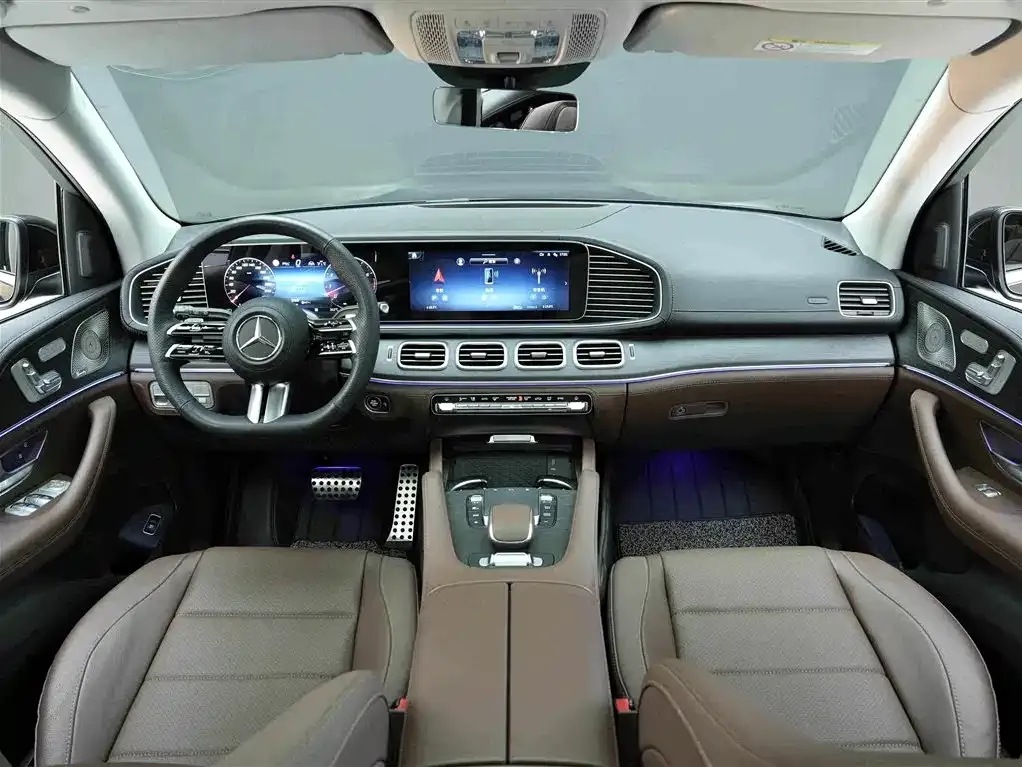 Mercedes-Benz GLS — фото 4