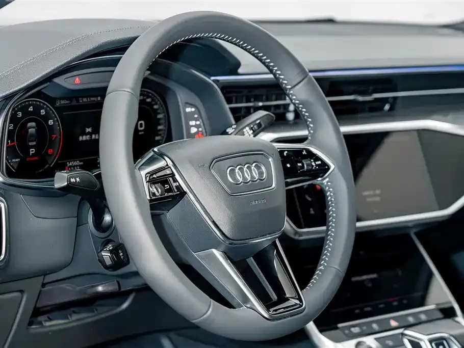 Audi A6L — фото 6