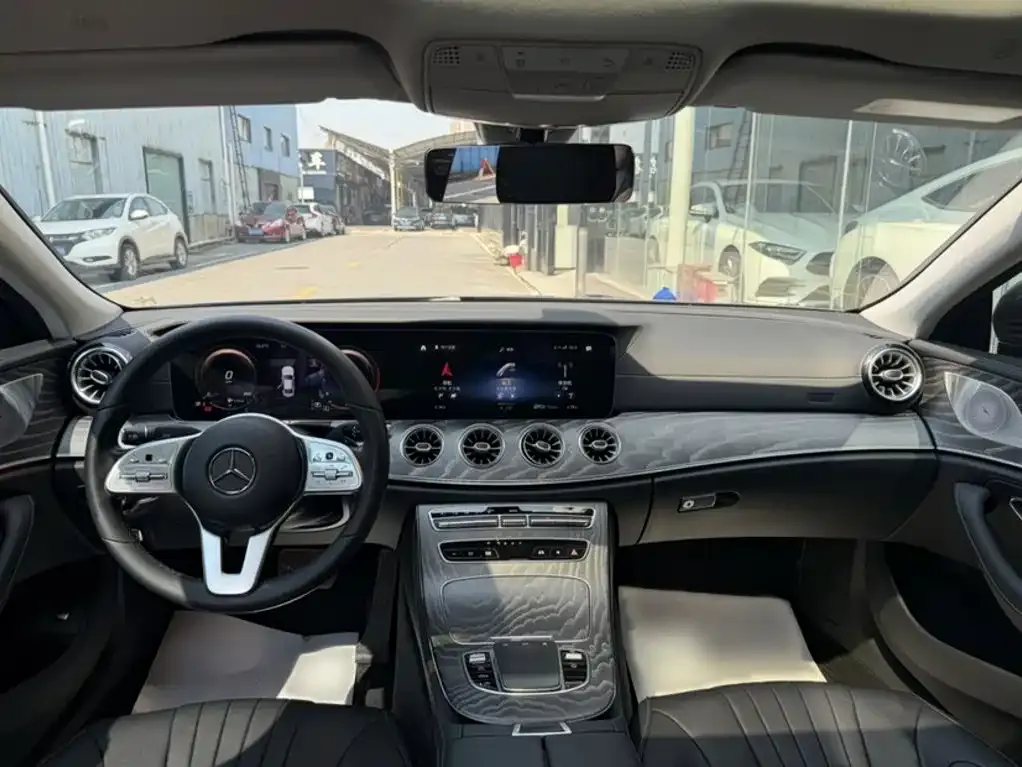 Mercedes-Benz CLS — фото 2