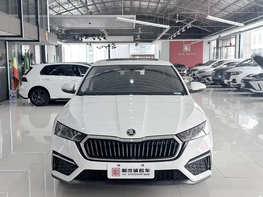 Skoda Octavia — фото 5