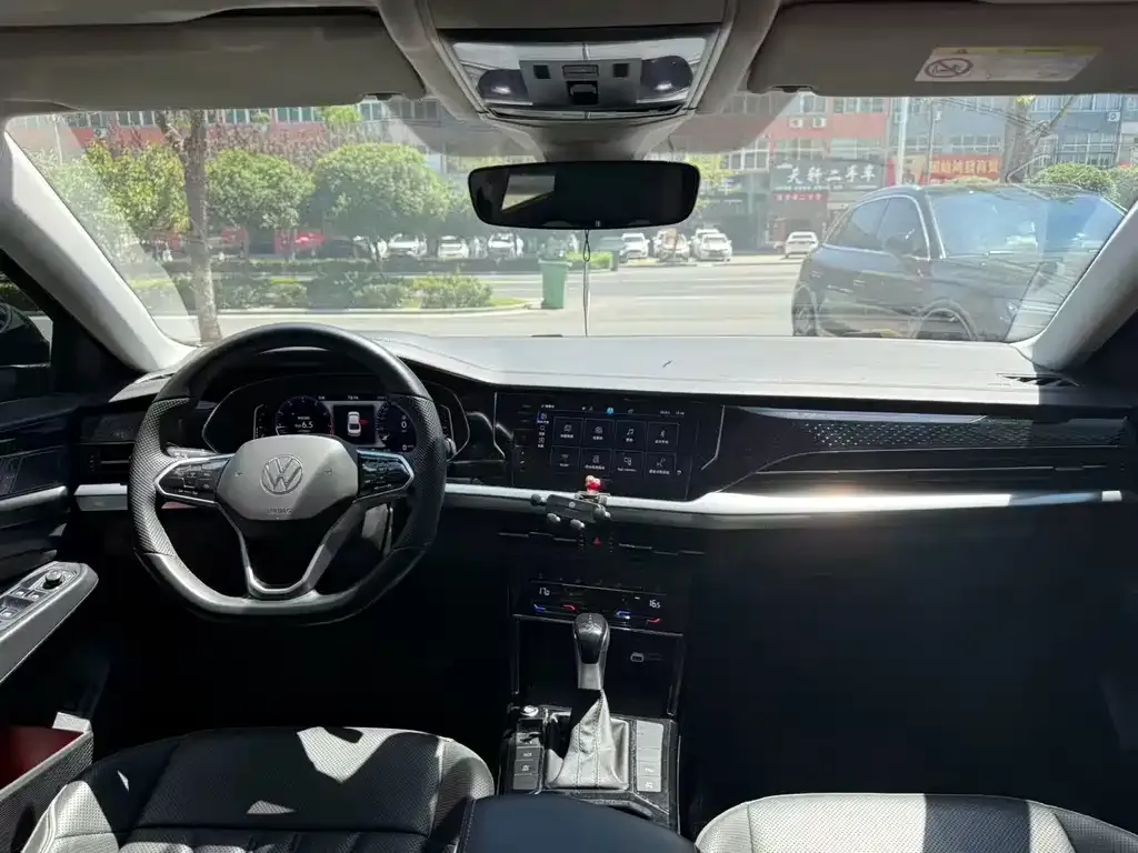 Volkswagen Passat — фото 4