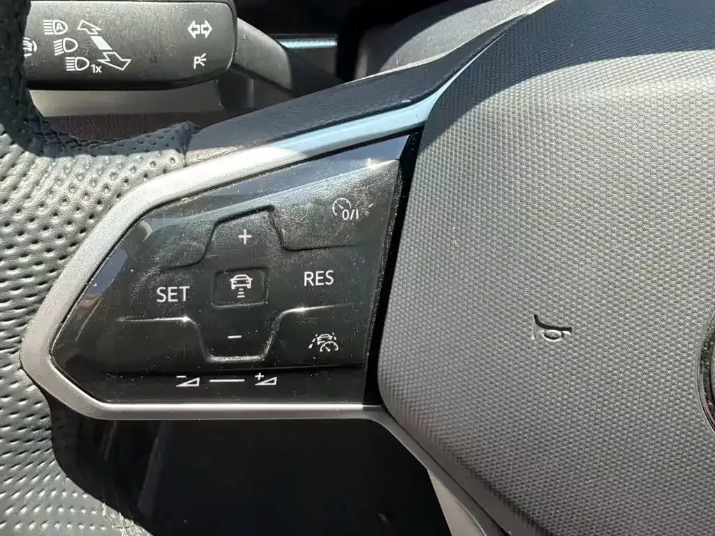 Volkswagen Passat — фото 6