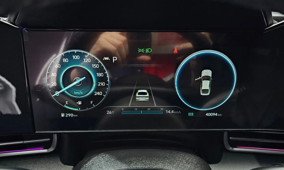 Hyundai AVANTE — фото 5
