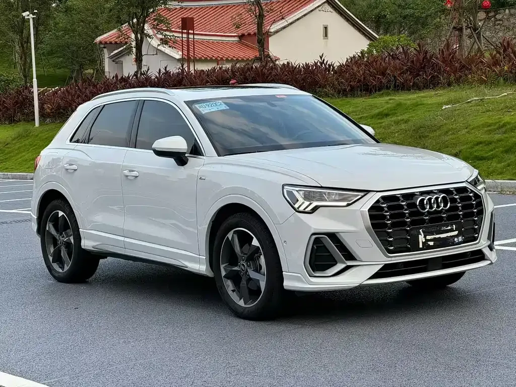 Audi Q3 — фото 5