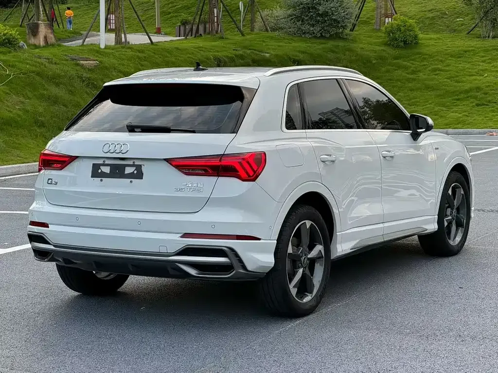 Audi Q3 — фото 3