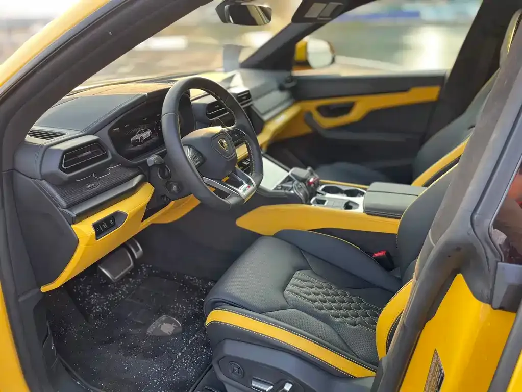 Lamborghini Urus SE — фото 9