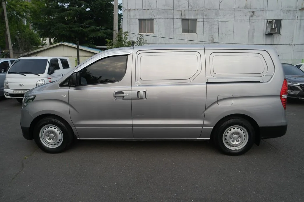 Hyundai Starex — фото 10