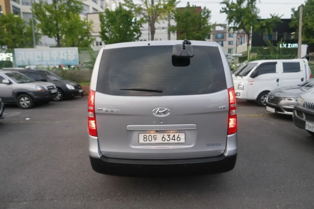 Hyundai Starex — фото 5
