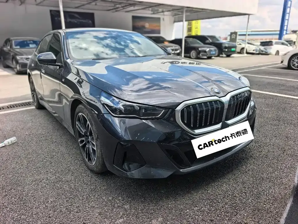 BMW 5 Series (Import) — фото 10