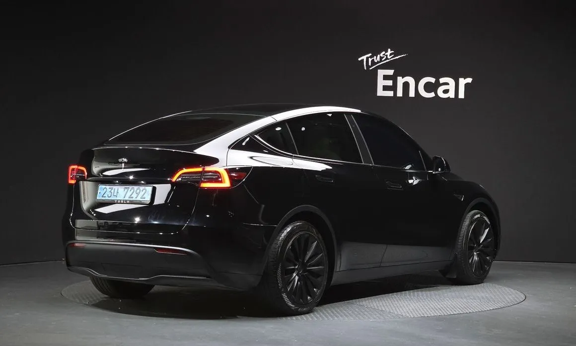 Tesla Model Y — фото 4