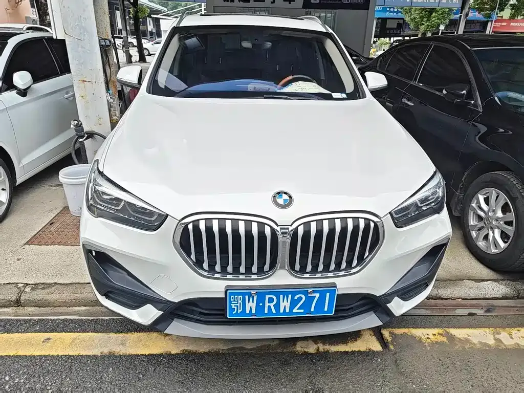BMW X1 — фото 10