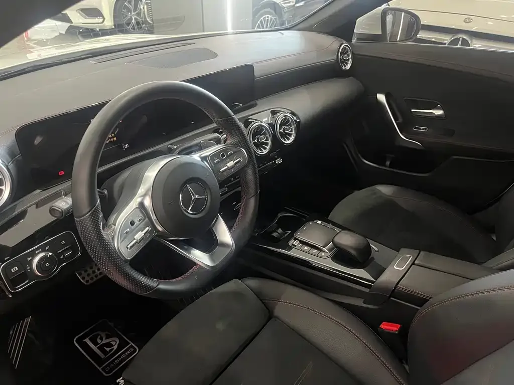 Mercedes-Benz CLA (Import) — фото 4