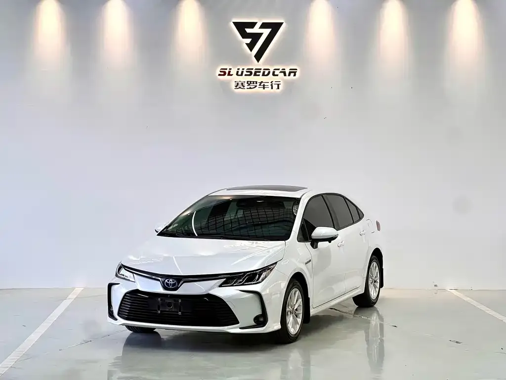 Toyota Corolla — фото 1