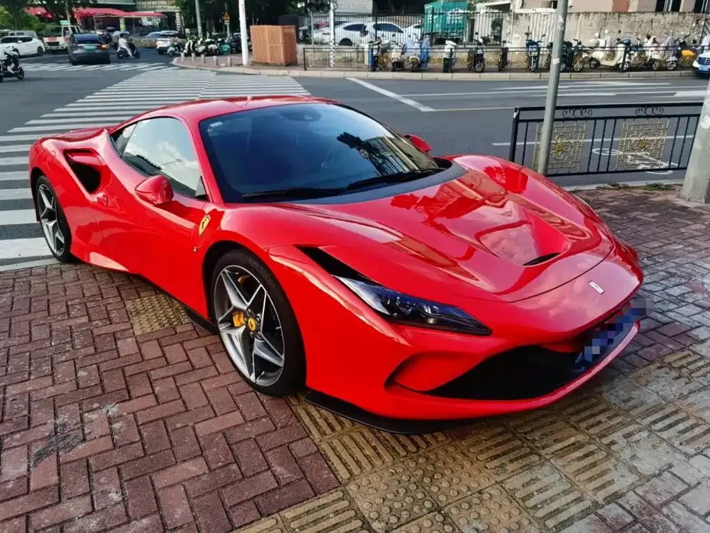 Ferrari F8 — фото 4