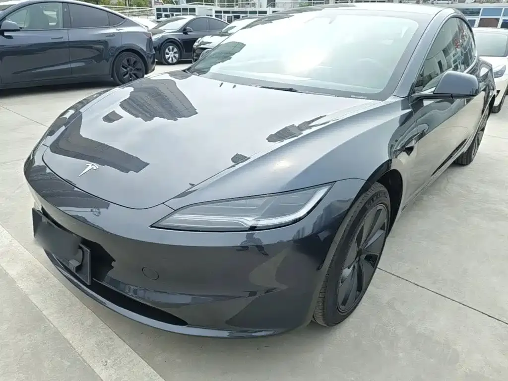 Tesla Model 3 — фото 4