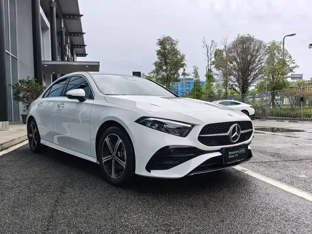 Mercedes-Benz A-Class — фото 10