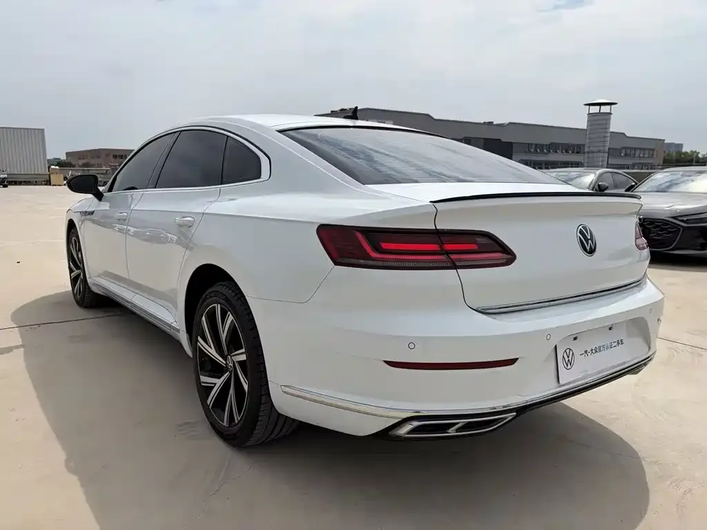 Volkswagen CC — фото 3