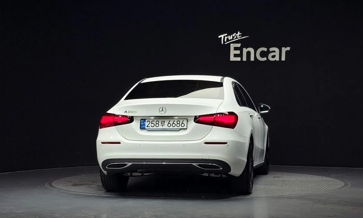 Mercedes-Benz A-Class — фото 9