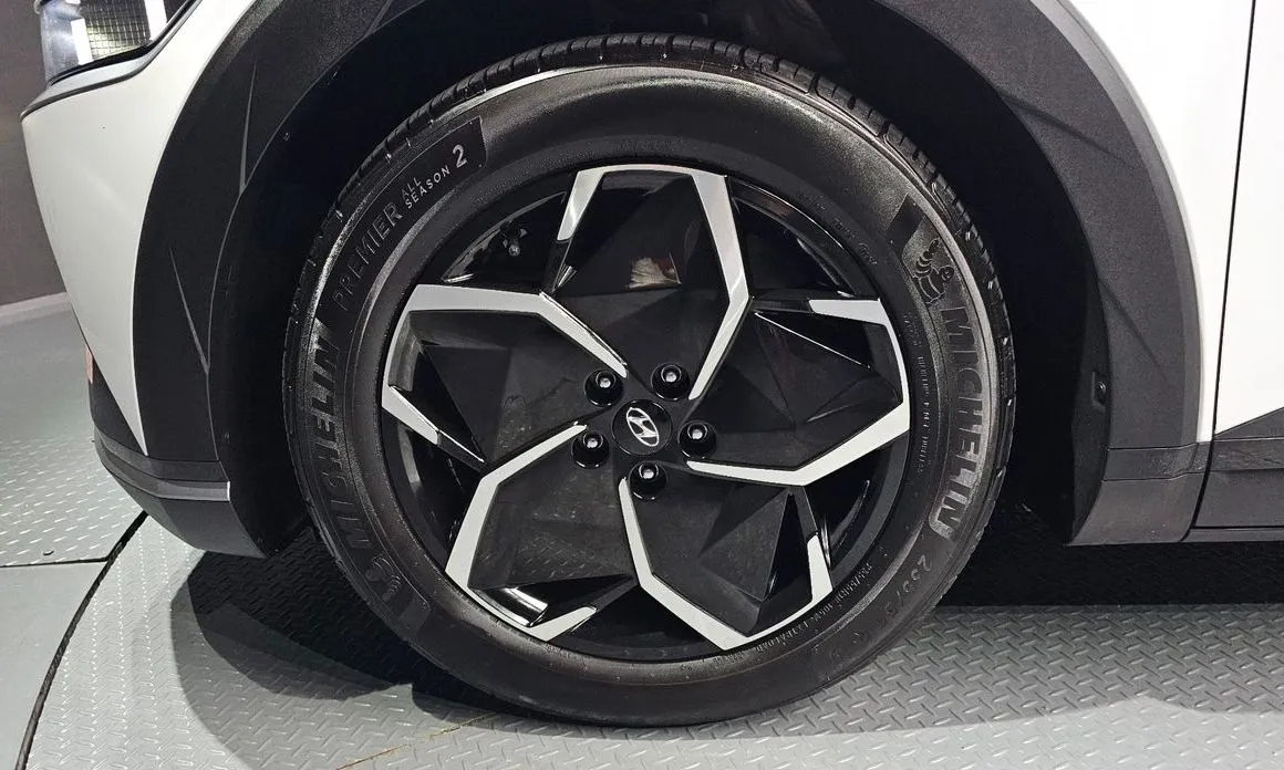 Hyundai Ioniq5 — фото 8