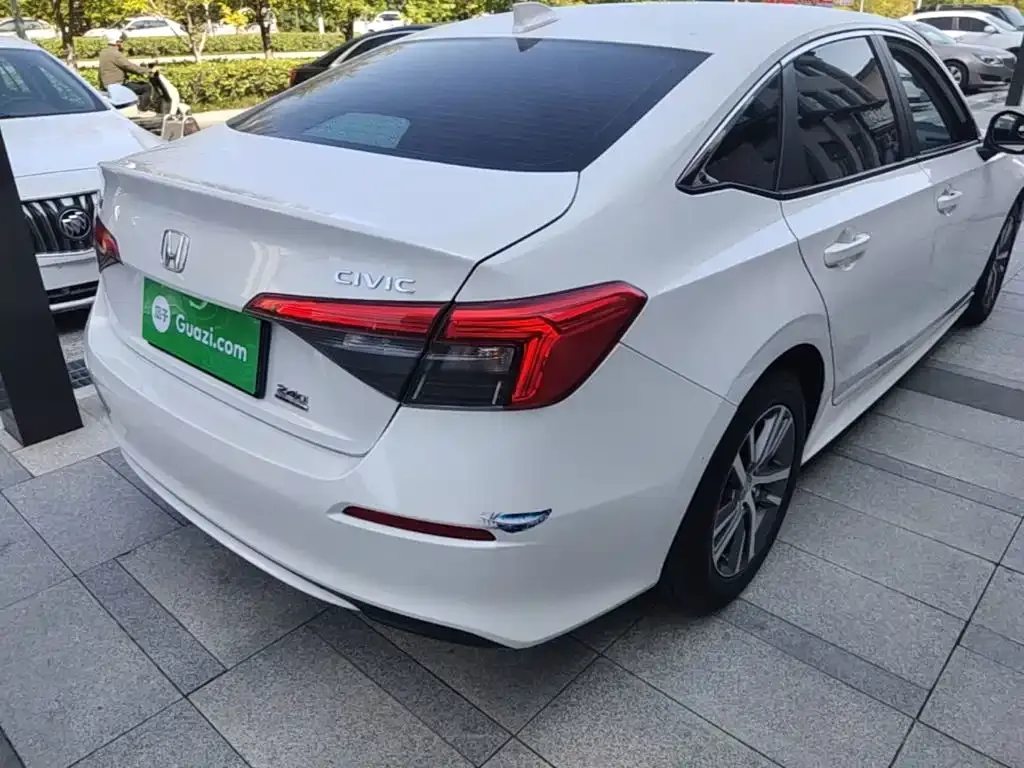 Honda Civic — фото 7