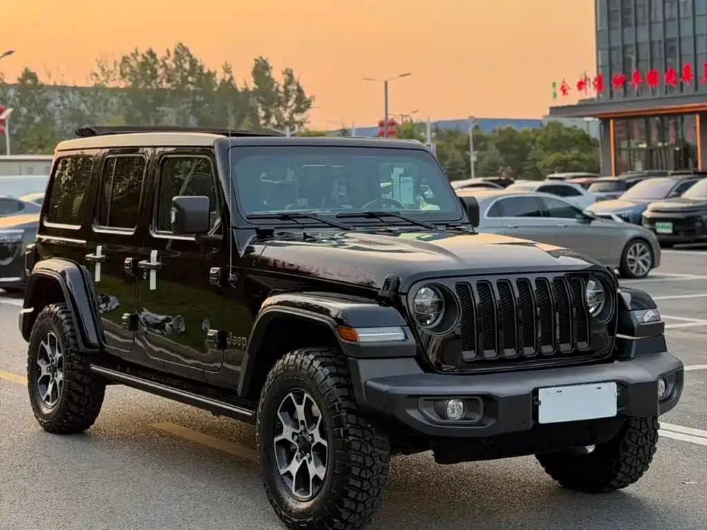 Jeep Wrangler — фото 10