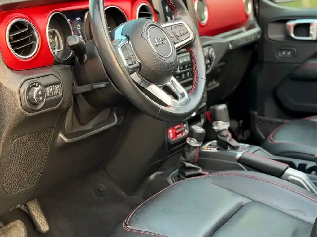 Jeep Wrangler — фото 3