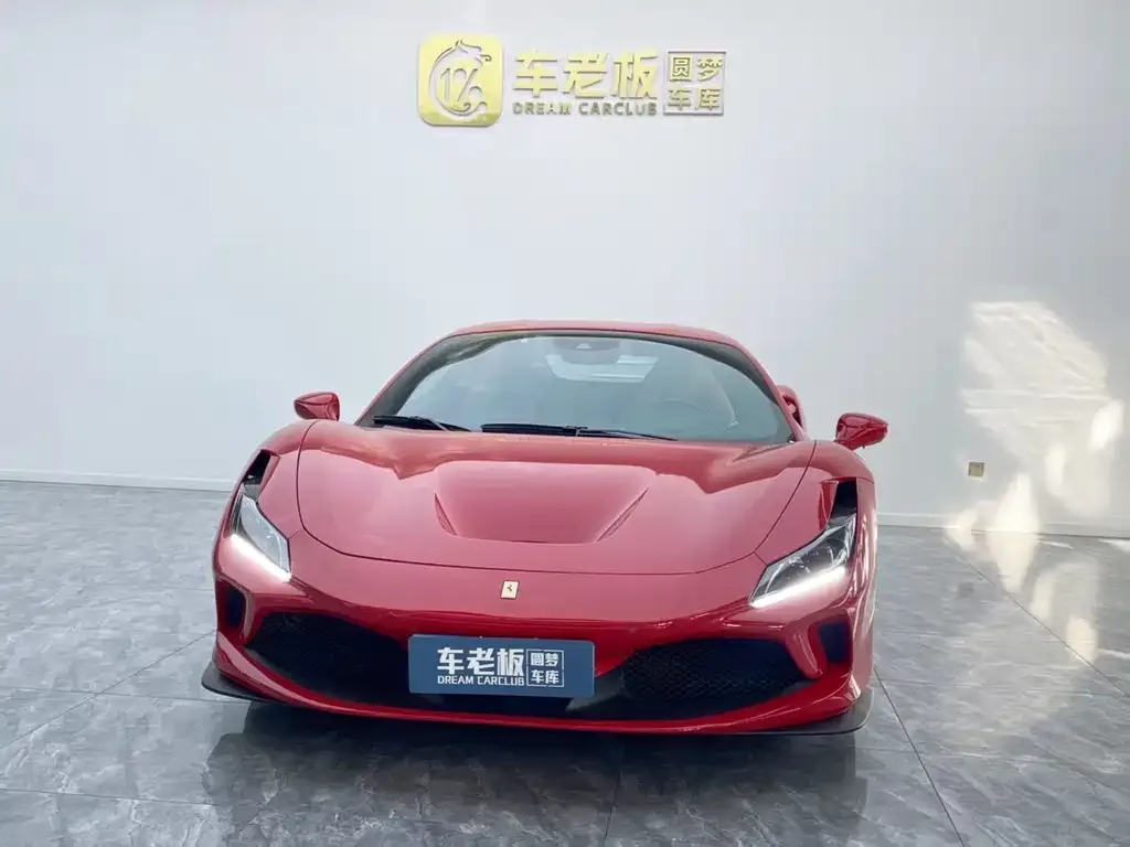 Ferrari F8 — фото 6