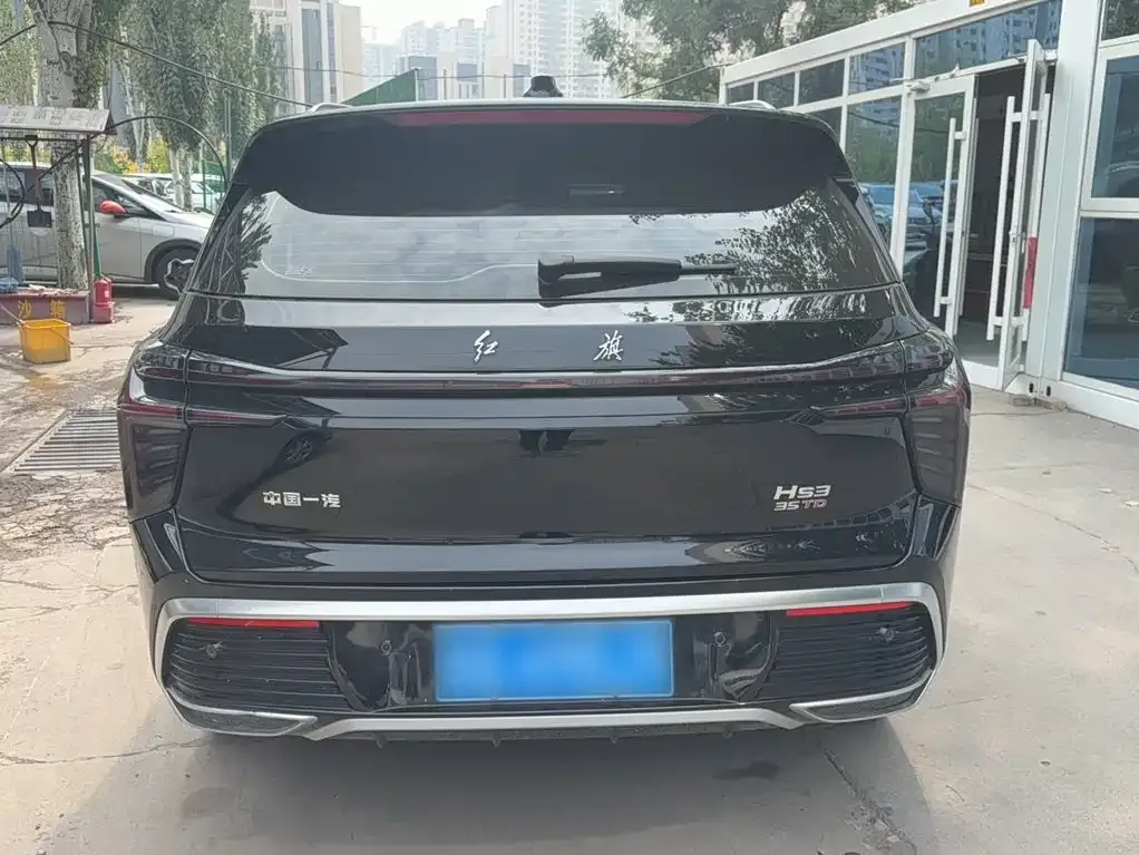 Hongqi HS3 — фото 2