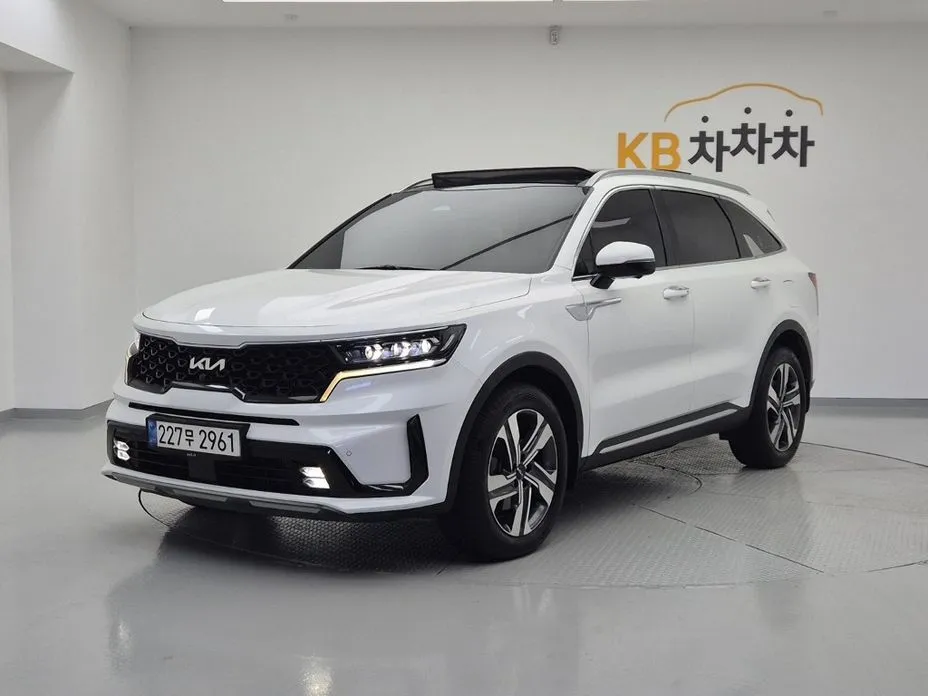 Kia Sorento — фото 1